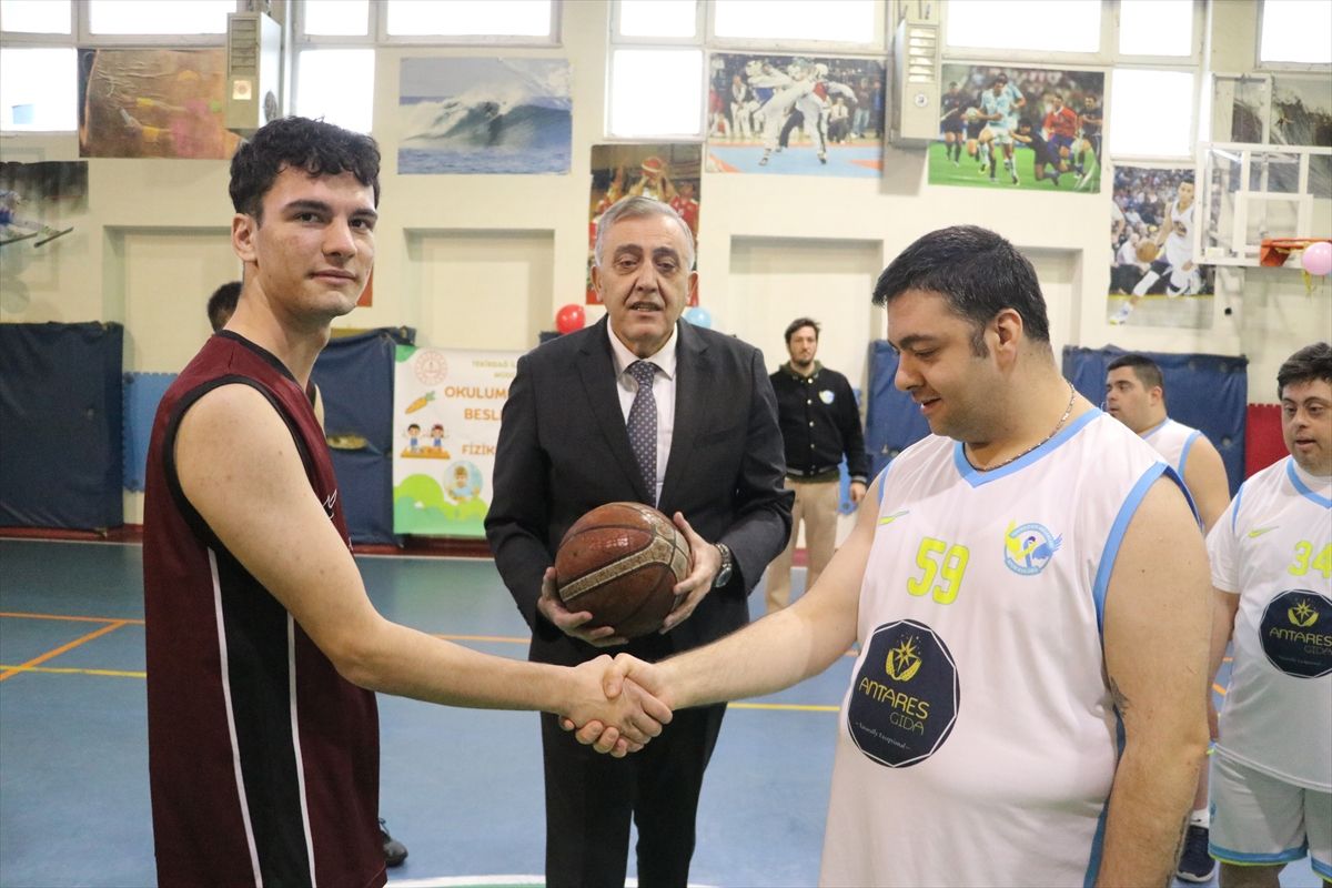 Tekirdağ'da "Sağlıklı Besleniyorum" programı kapsamında dostluk maçı yapıldı