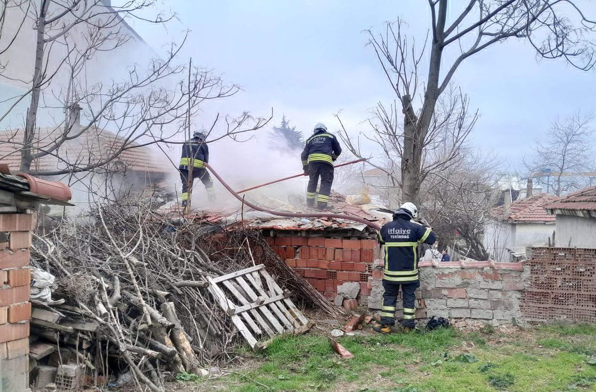 Tekirdağ'da Bedensel Engelli Adam Evde Yangında Yaralandı