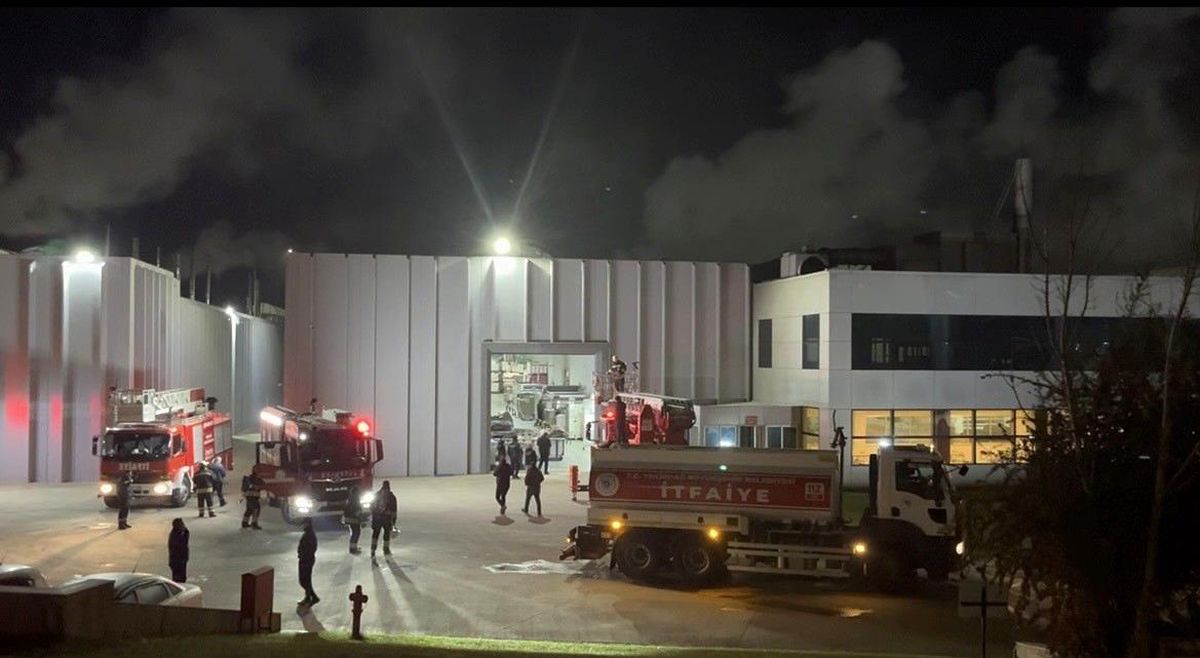 Çerkezköy OSB'de fabrika yangını kontrol altına alındı