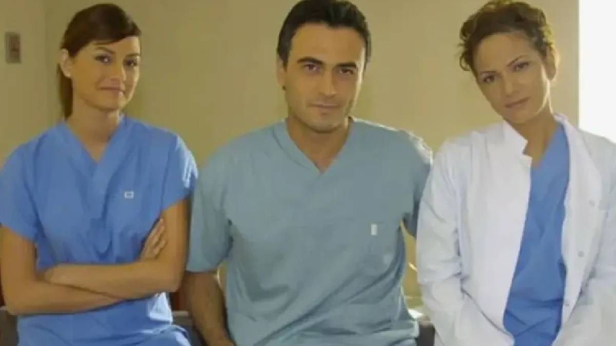 Doktorlar dizisinin yıldızlarından sürpriz buluşma: Yasemin Ergene ve Melike Güner son hali gündemde