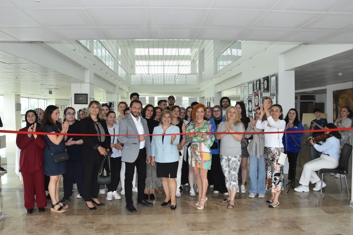 Tekirdağ NKÜ'de geleneksel el sanatları sergisi açıldı