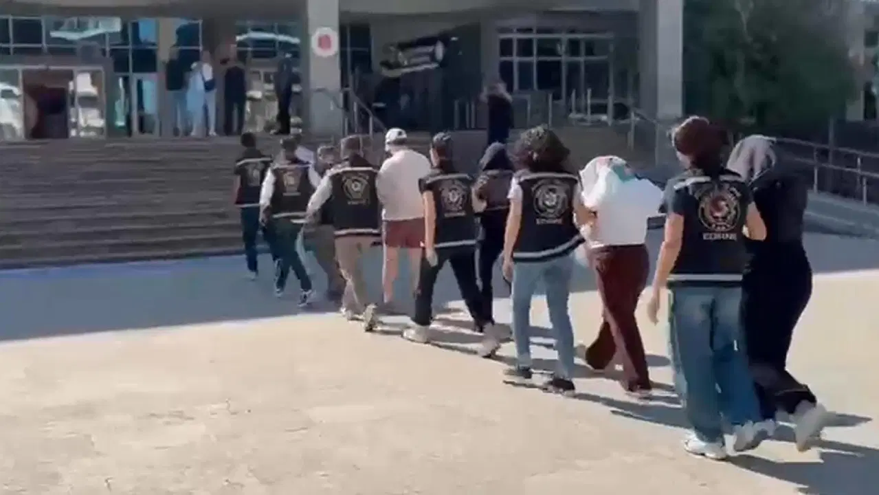 3 ilde üniversite öğrencilerini fuhşa teşvik edenlere operasyon