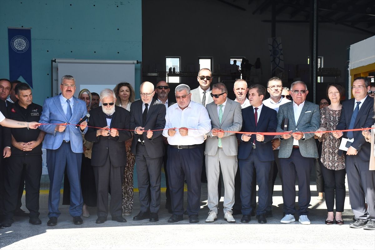 Tekirdağ NKÜ'de deprem ve yapı teknolojileri laboratuvarı hizmete açıldı