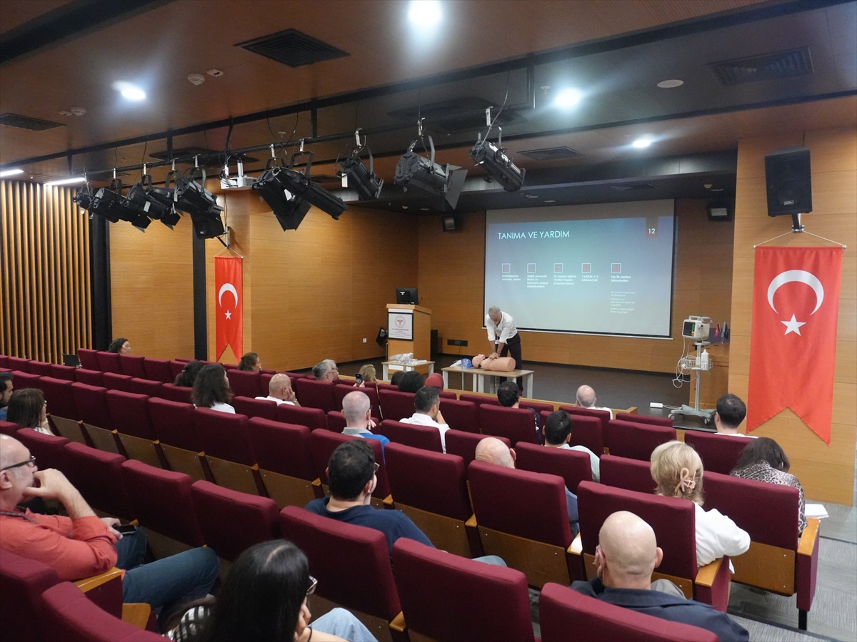 Tekirdağ Şehir Hastanesi personeline eğitim verildi